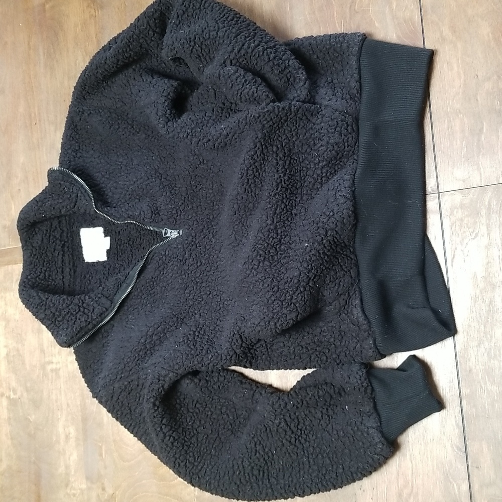 AMERICAN Eagle quarter-zip, black sherpa